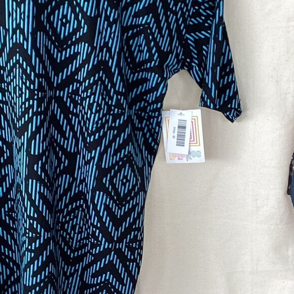 Lularoe woman’s medium large pullover top blouse - Picture 4 of 8